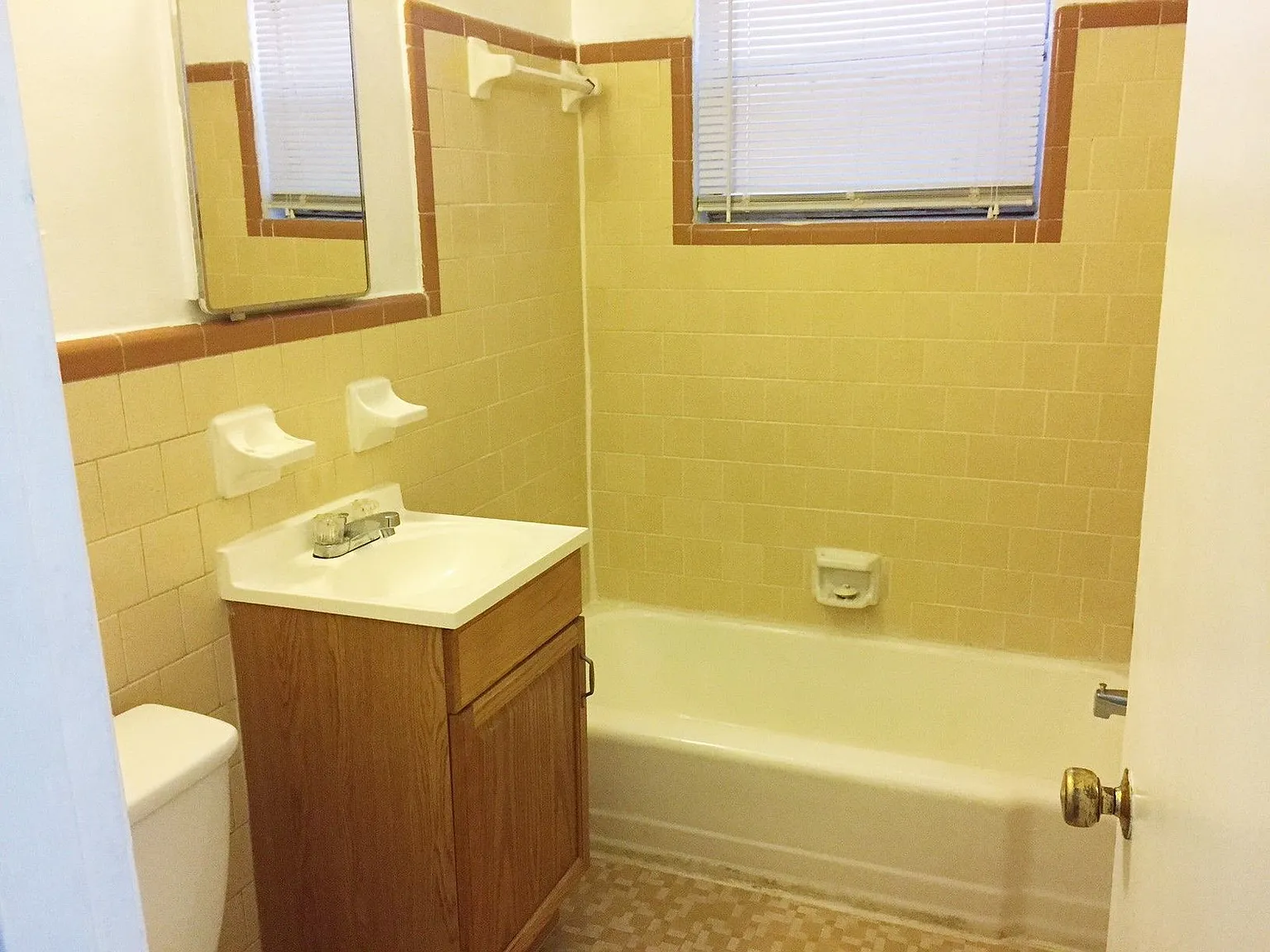 1 bed, 1.0 bath, 700 sqft, $1,175 — Photo 4