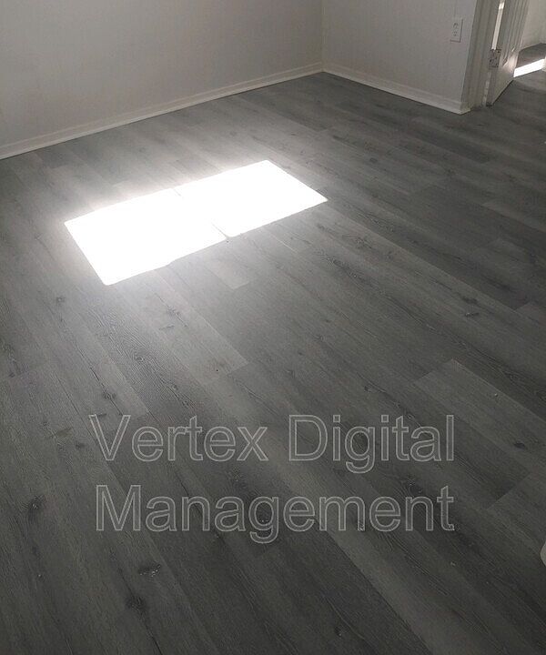 1st image of 1135 Whitaker Dr APT 310