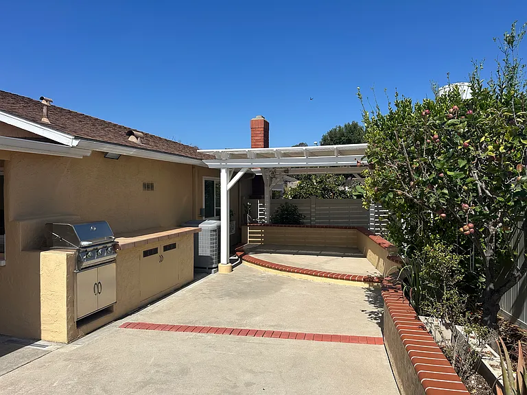 1903 Paradise Hills Rd — Photo 3