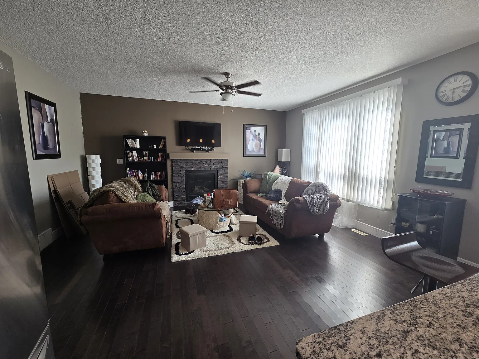 5252 17 Avenue SW — Photo 4