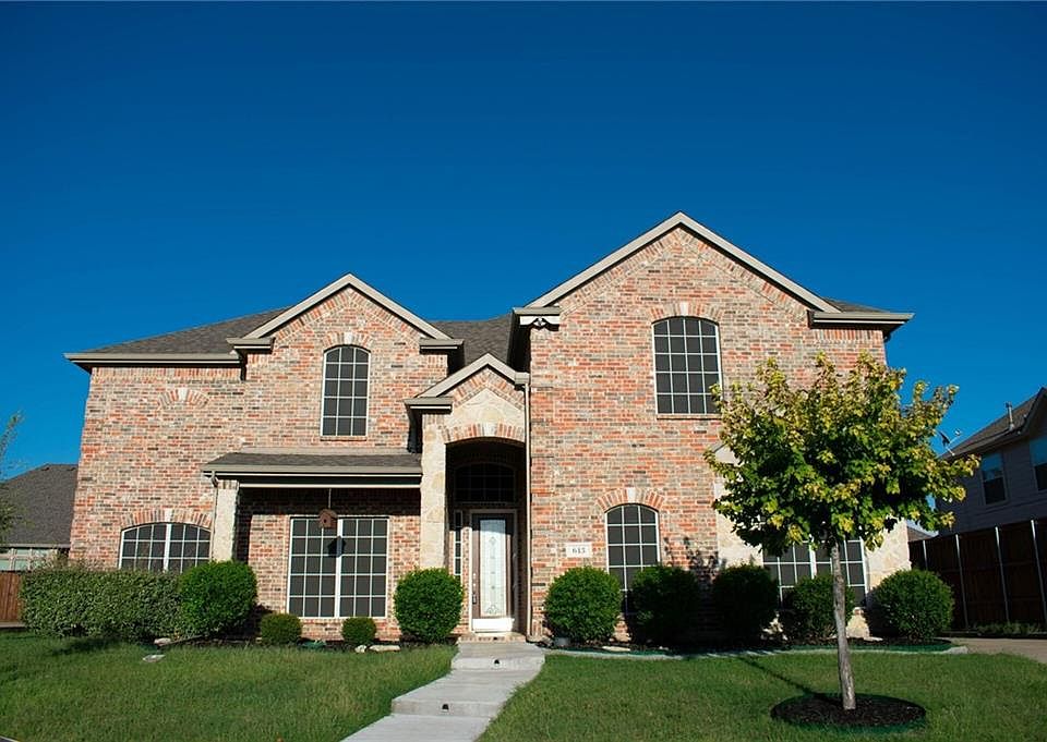 1st image of 613 Twin Valley Dr