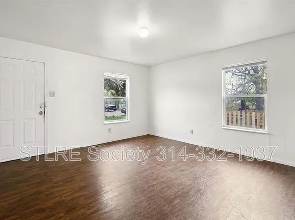 828 Bell Ave, Saint Louis, MO 63119