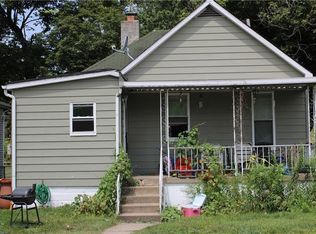 520 Pike St, Meadowlands, PA