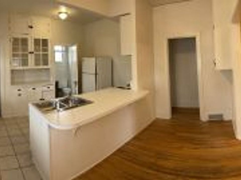 1st image of 717 16th St #90