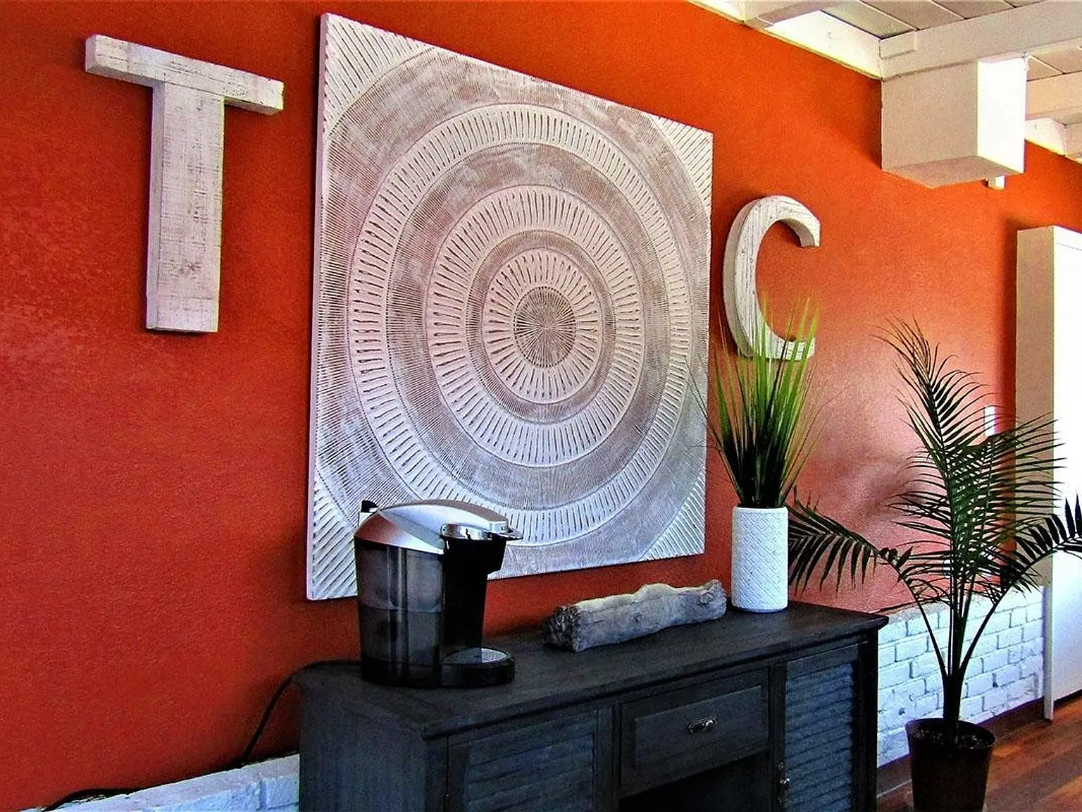 Town and Country Garden Apartments — Photo 2