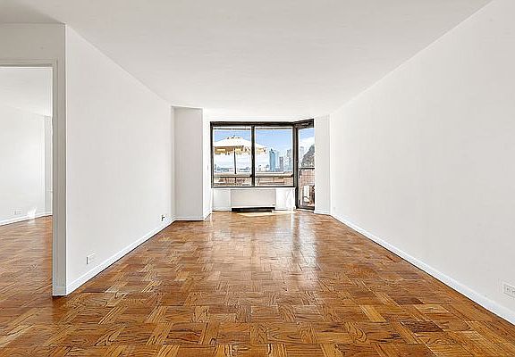 4th image of 630 1st Ave APT 5A