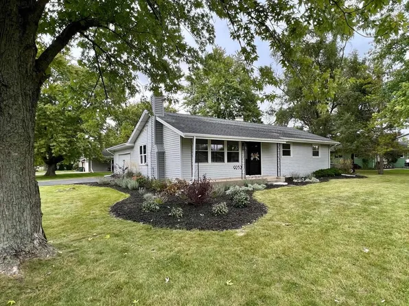 9232 Dunkelow ROAD, Franksville, WI 53126