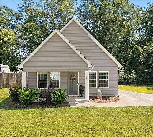 381 Deer Farm Pond Ln Photo 1
