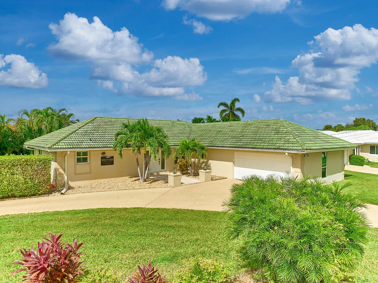 3 bed, 2.0 bath, 1988 sqft, $12,000 — Photo 1