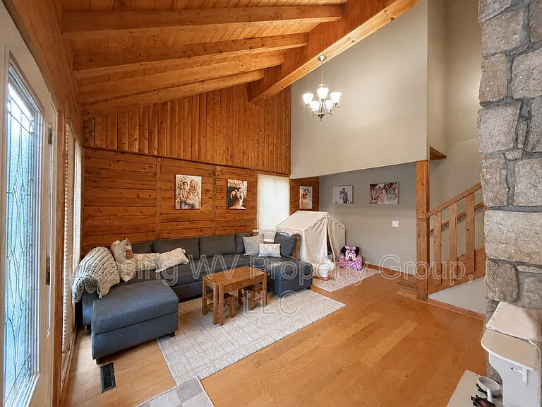 134 Woodbridge Dr — Photo 5