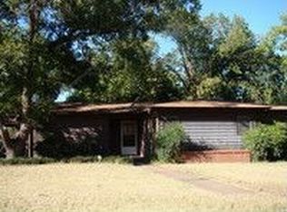 2524 Wichita St, Vernon, TX 76384