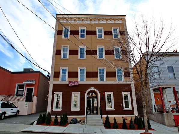 6318 Jackson St #4D