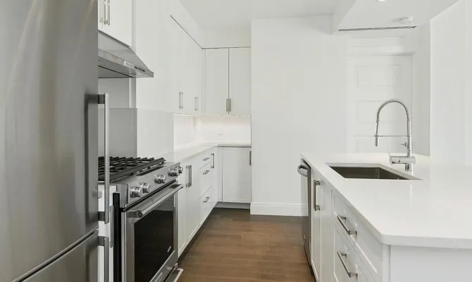 Rented by Compass | media 24