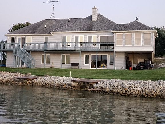 2nd image of 7776 Wexford Ct