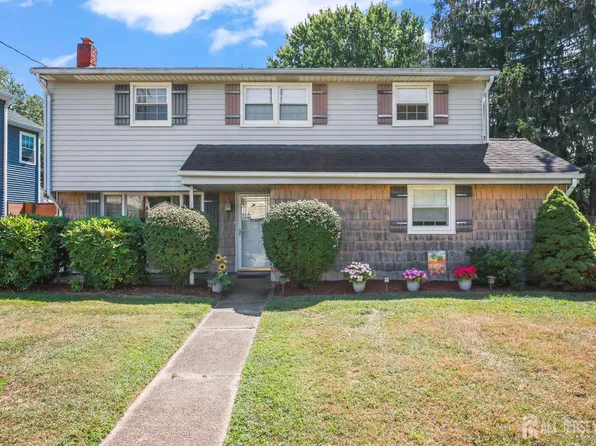 2 Hill St, Hazlet, NJ 07730