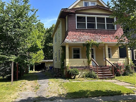 2nd image of 11301 Forest Ave
