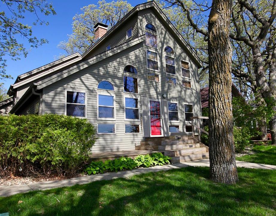 1st image of 2302 Okoboji Ave