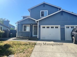 725 Judith Ct, Petaluma, CA 94952