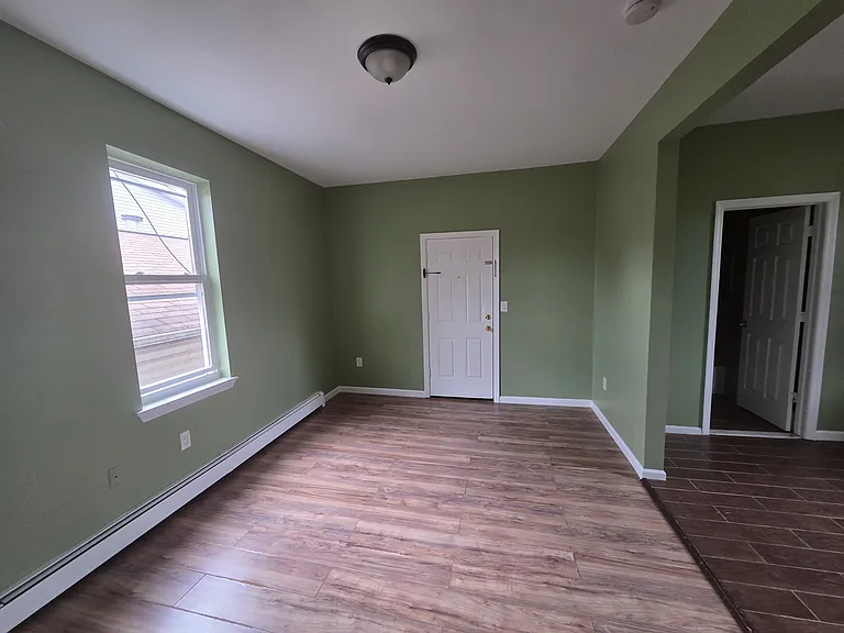 453 S 18th St #3B — Photo 3
