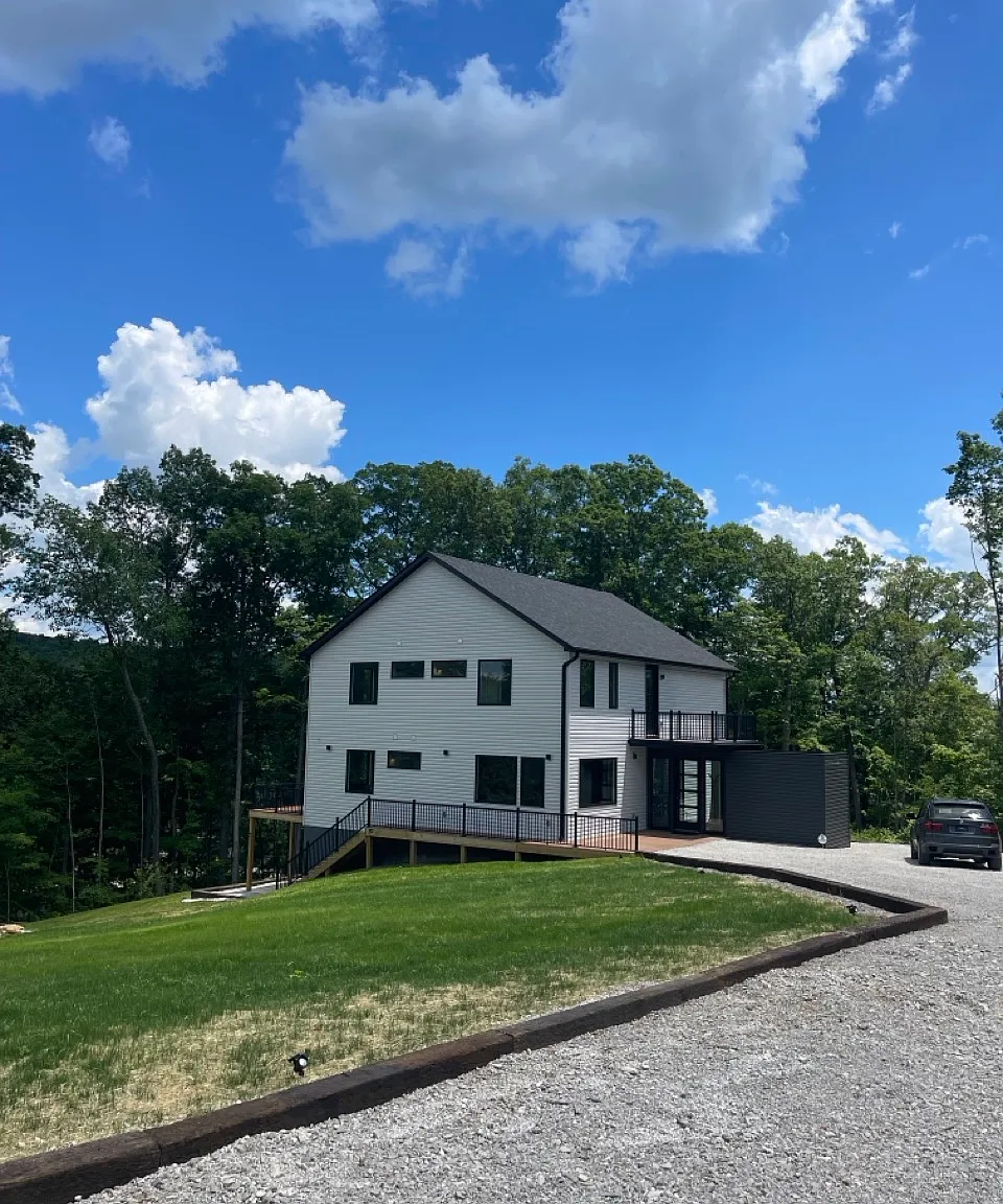 4 bed, 3600 sqft, $3,200 — Photo 1