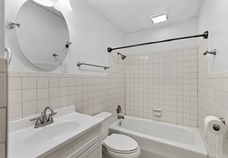 2123 Fenwood Dr — Photo 5
