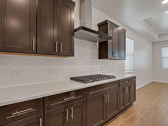 3rd image of 103 Dawson St