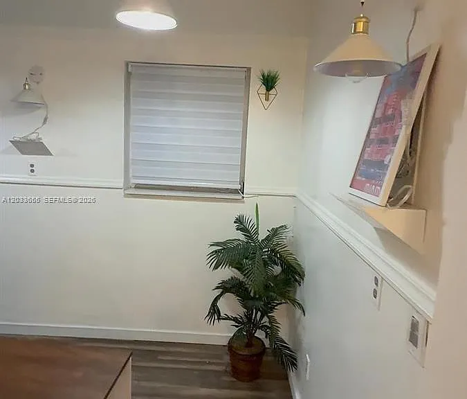 8420 Byron Ave #6 — Photo 4