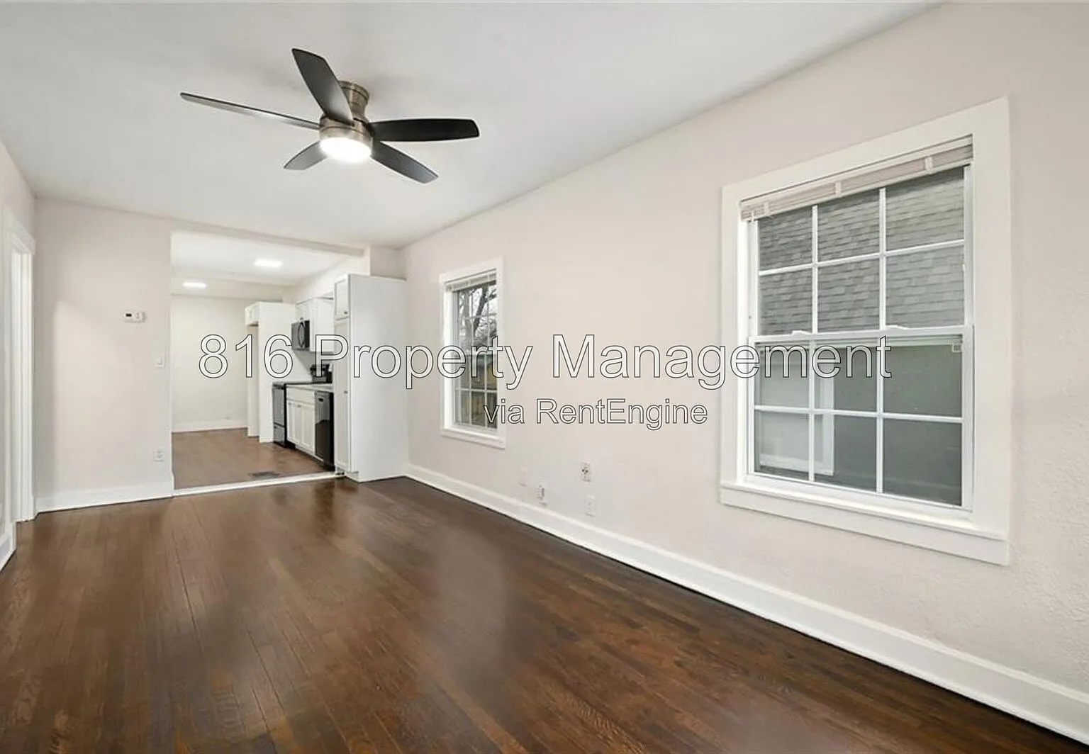 2 bed, 1.0 bath, 900 sqft, $995 — Photo 1
