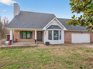 3350 Clearwater Dr, Clarksville, TN 37042