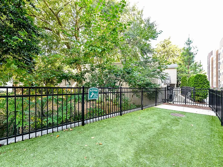 Arlo Decatur Apartments — Photo 55