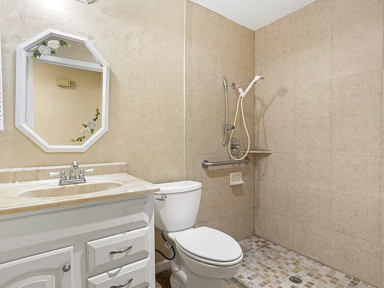 7254 Flaming Forest St — Photo 4