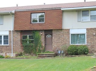 1010 Thornton St APT D, Lockport, IL 60441