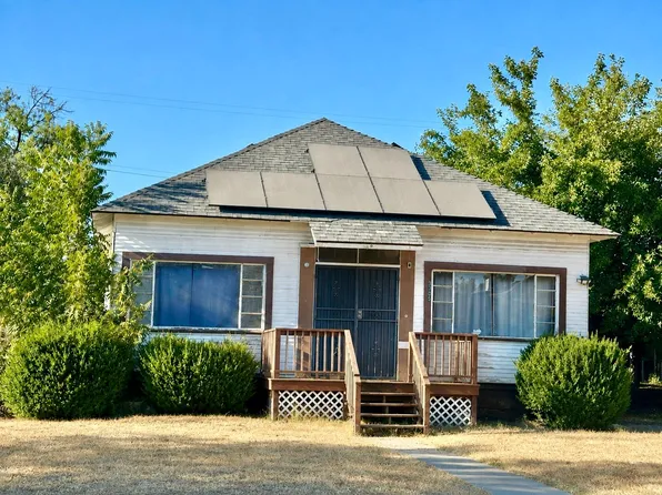 3705 E Iowa Ave, Fresno, CA 93702