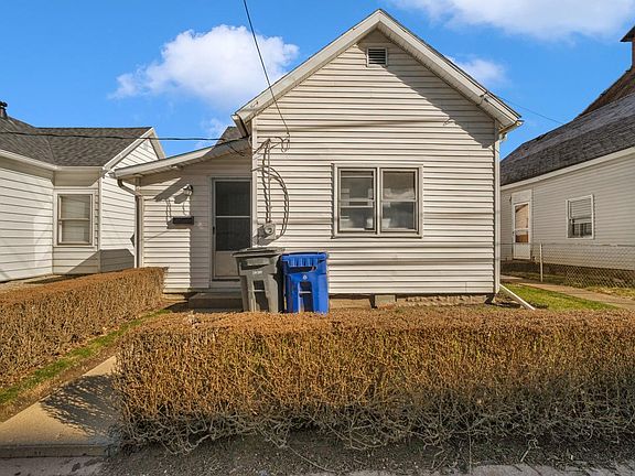 3rd image of 1106 E Vaile Ave