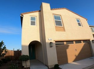 2008 N Walling Ln, Clovis, CA