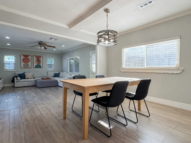 2062 Leon Dr — Photo 6