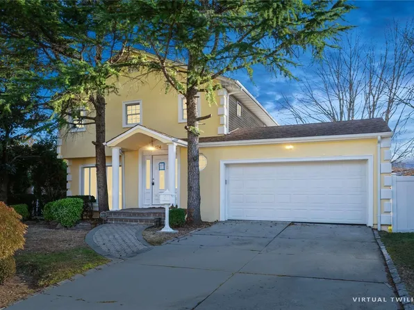 174 Executive Drive, New Hyde Park, NY 11040