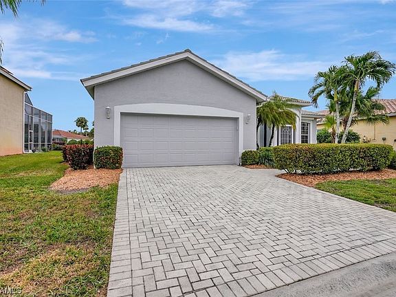 2nd image of 11165 Lakeland Cir