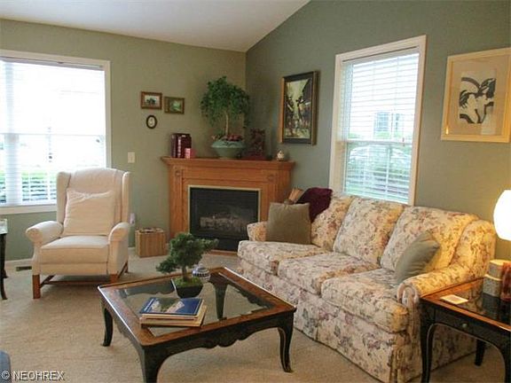2nd image of 128 Aspen Dr