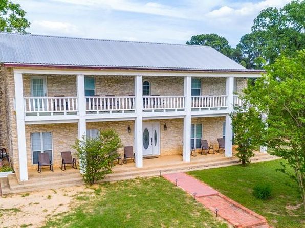 182 Little Ranch Rd, Red Rock, TX 78662