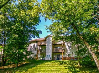 5795 Brett Michael Ln APT 3, Belleville, IL 62223