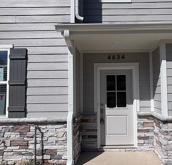 4634 Dogwood Pl — Photo 1