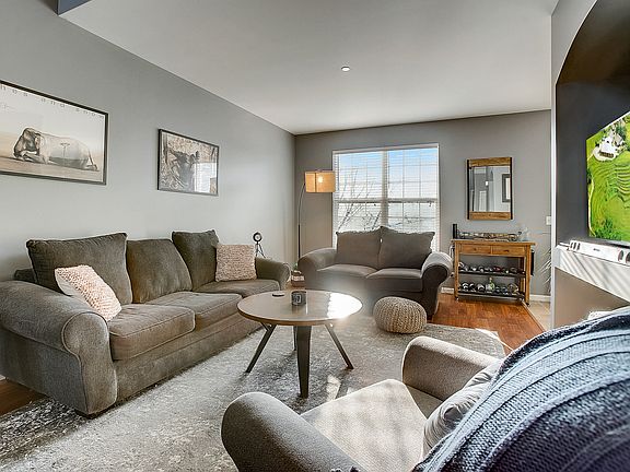 3rd image of 12025 Brunschon Ln