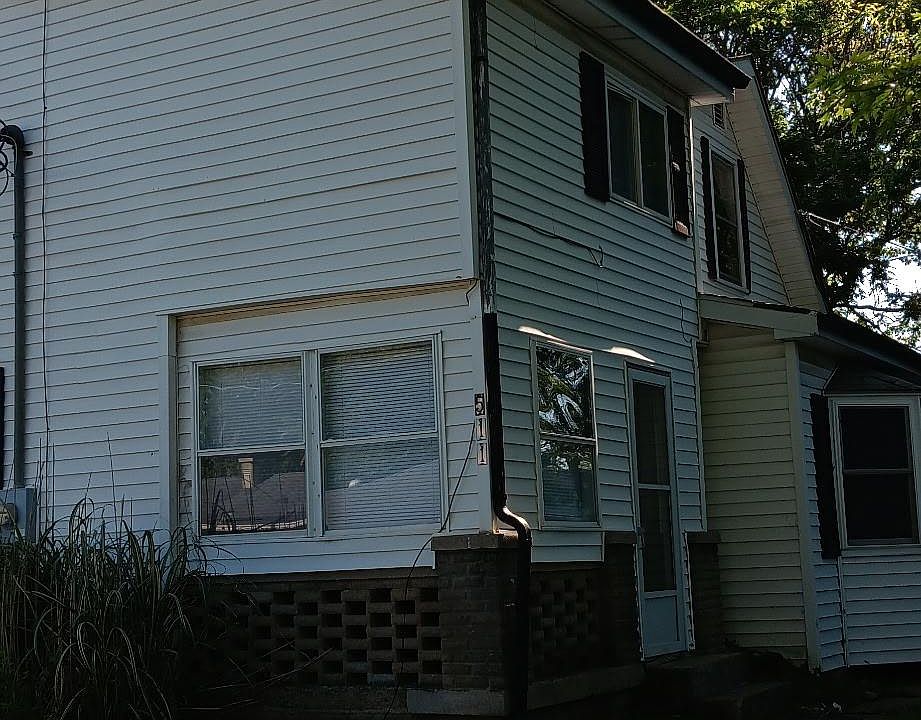 Building Photo 4