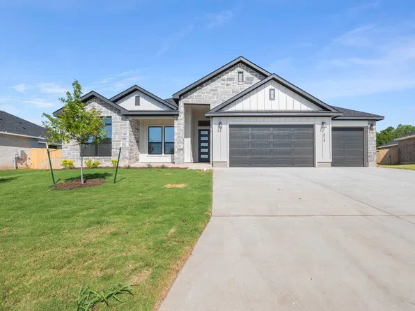 313 Boots Ct, Lorena, TX 76655