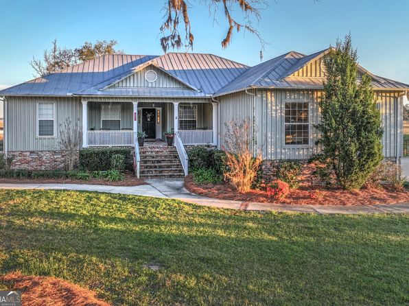 493 Harbor View Dr, Woodbine, GA 31569