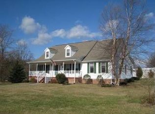 400 Cedar Orchard Dr W, Blacksburg, VA 24060