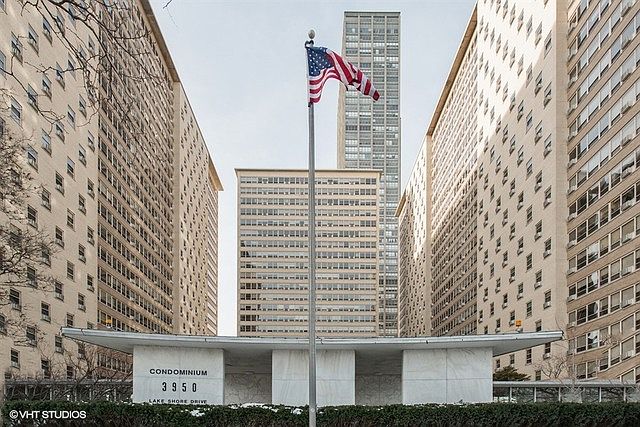 1st image of 3950 N Lake Shore Dr APT 421