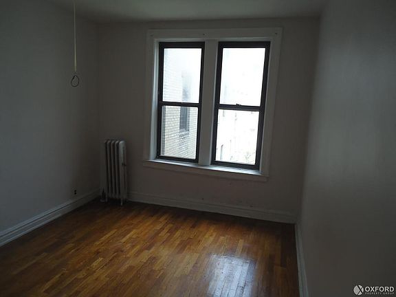 3rd image of 3407 36th Ave APT 3A