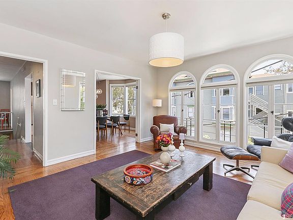 3rd image of 417 Ashbury St